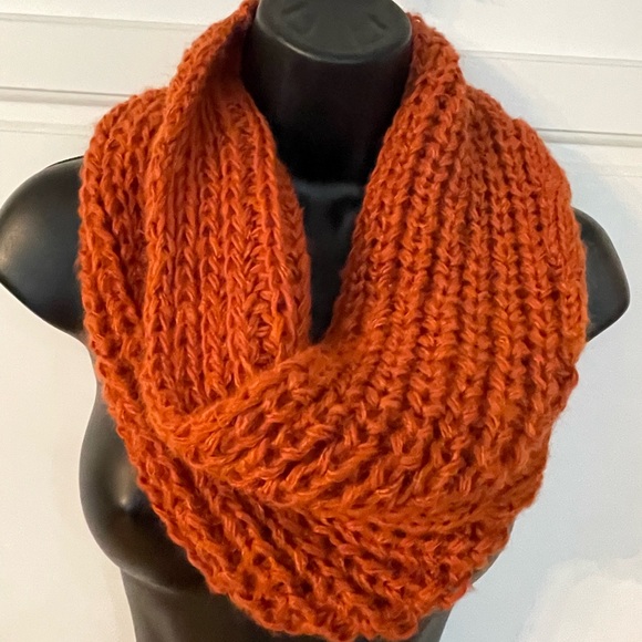 Infinity Scarf-cowl neck- handmade by me - knitted - autumn colors! Warm- pretty - Picture 4 of 6